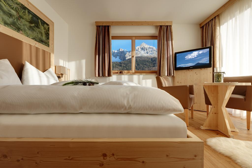 Kraeuterhotel Zischghof Obereggen Esterno foto