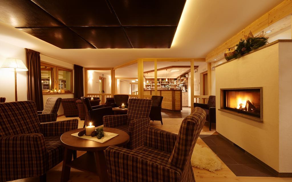 Kraeuterhotel Zischghof Obereggen Esterno foto