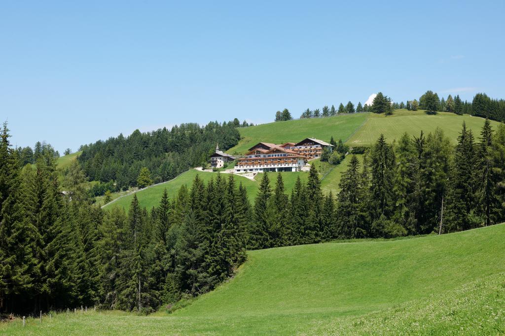 Kraeuterhotel Zischghof Obereggen Esterno foto