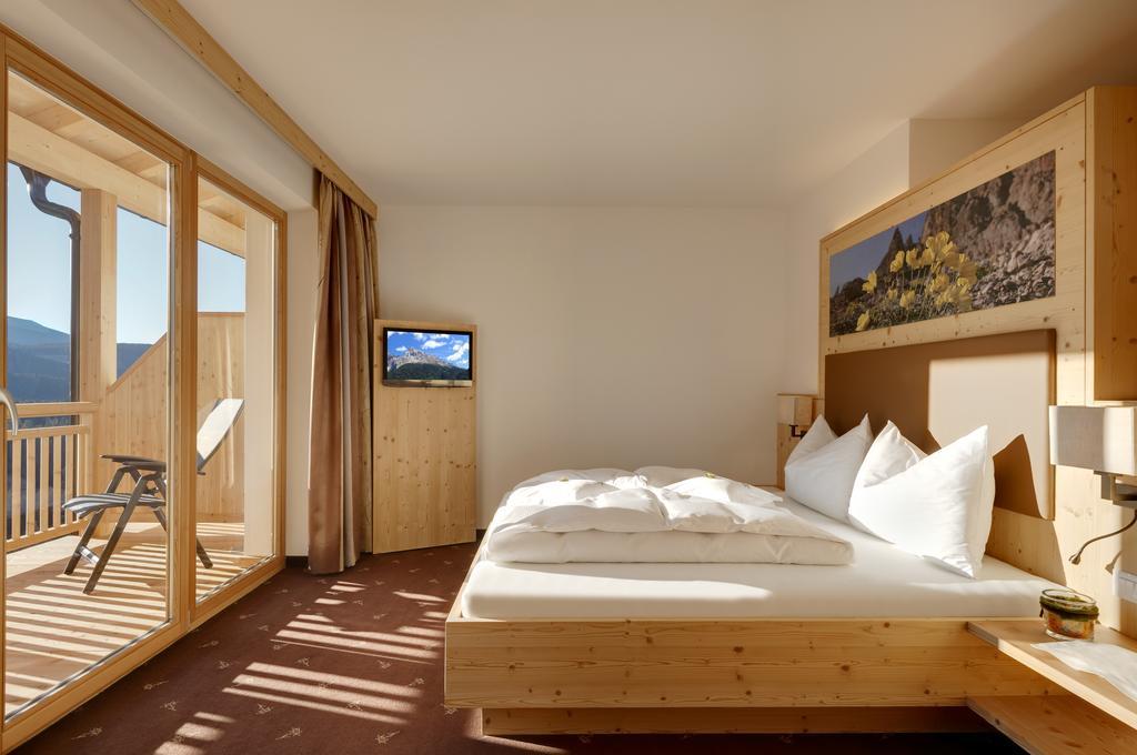 Kraeuterhotel Zischghof Obereggen Esterno foto